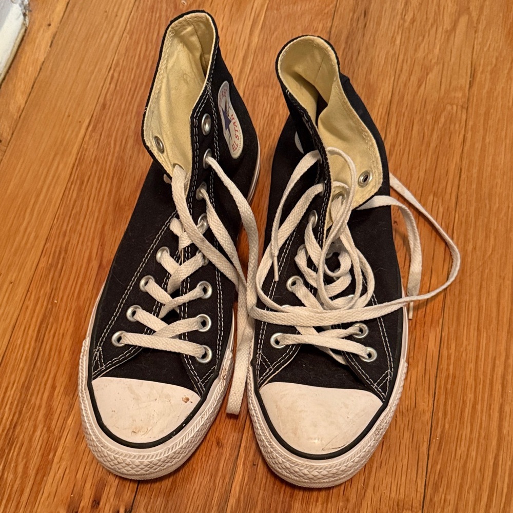 Converse High-Top Sneakers - Picture 4 of 4
